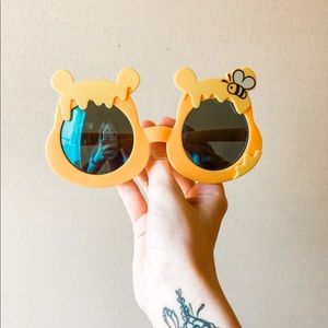 🍯 TOKYO DISNEY WINNIE THE POOH SUNGLASSES 🍯